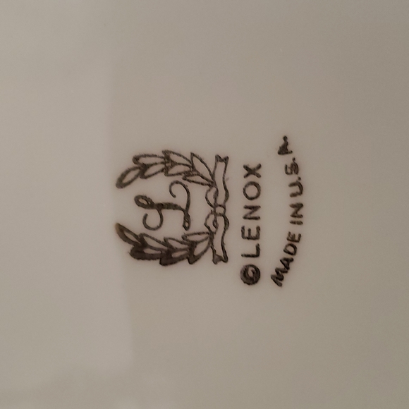 Lenox Hummingbird Vase - Picture 2 of 4